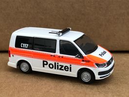 VW T6.1 KP Stadt Polizei Zürich Rietze 1:87