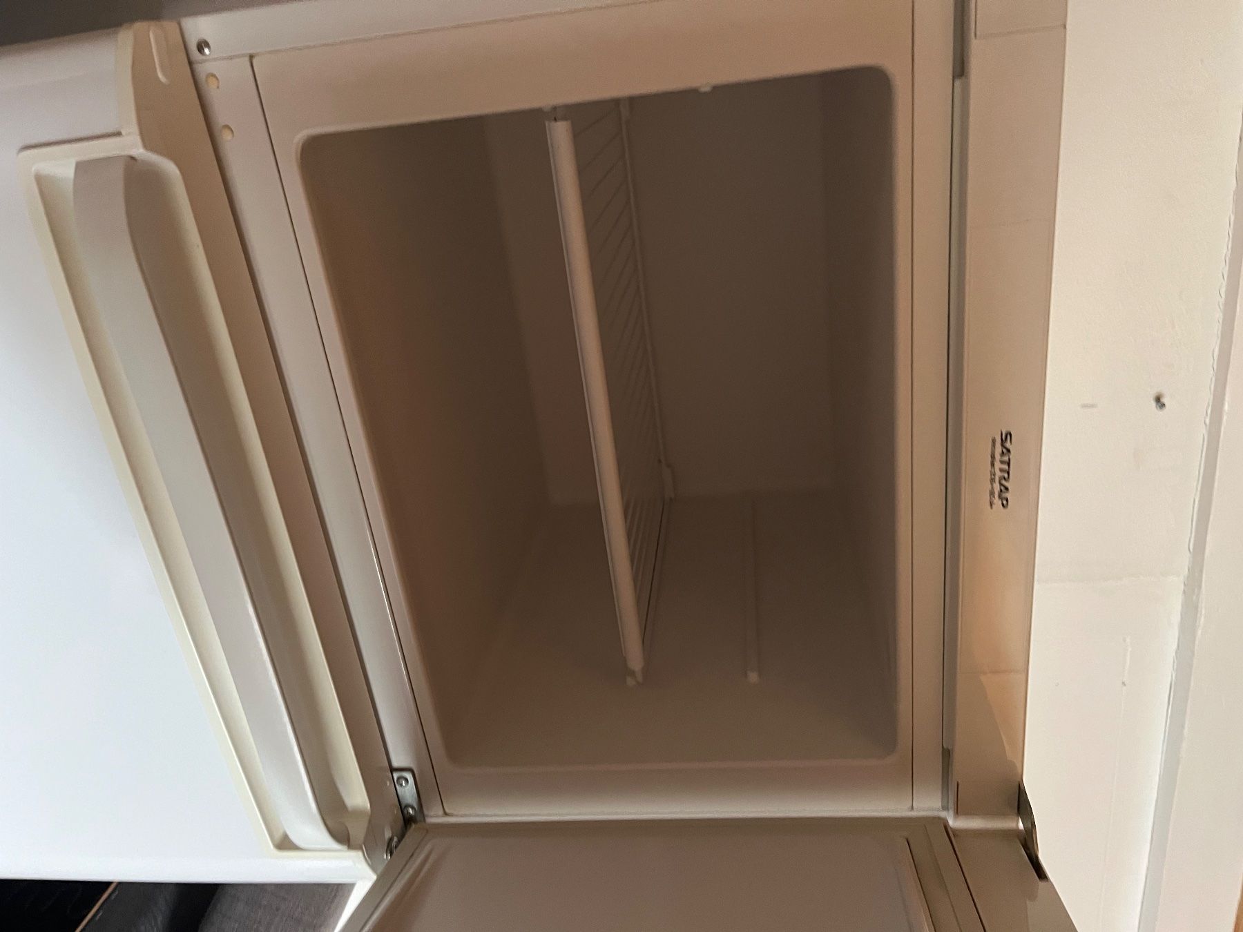 Kühlschrank: Satrap Kühlschrank – Gebraucht aus Brüttelen von Kessa 2