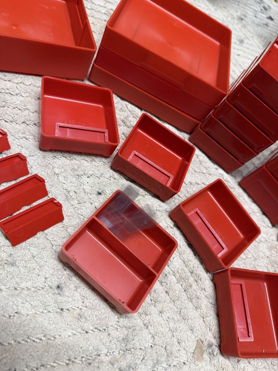 Lista Contenitori & Simili: Rote Sortierboxen Sammlung Lista Neuwertig! – Usato da Oberengstringen venduto da sigurros 5