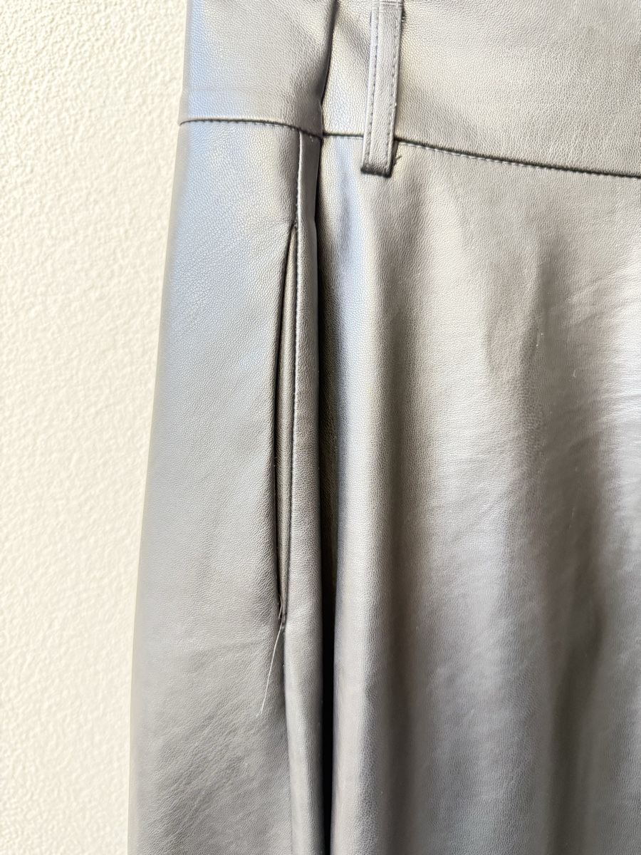 Gonne: Schwarzer Kunstlederrock von Sem per Lei - Grösse 44/46 – Usato da Islikon venduto da Julies_wardrobe 2