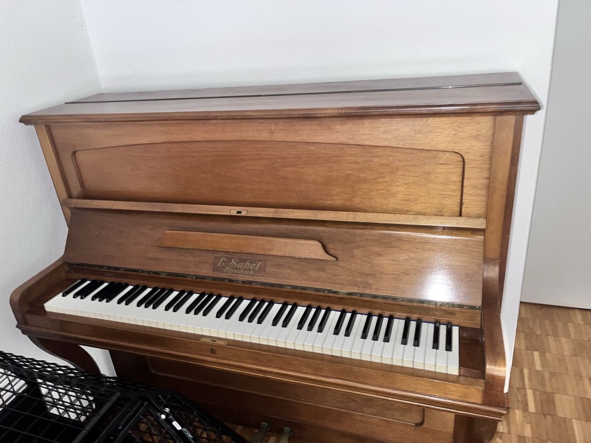 Musikinstrumente: Klavier Holz – Gebraucht aus Jona von rue_8h6v 1