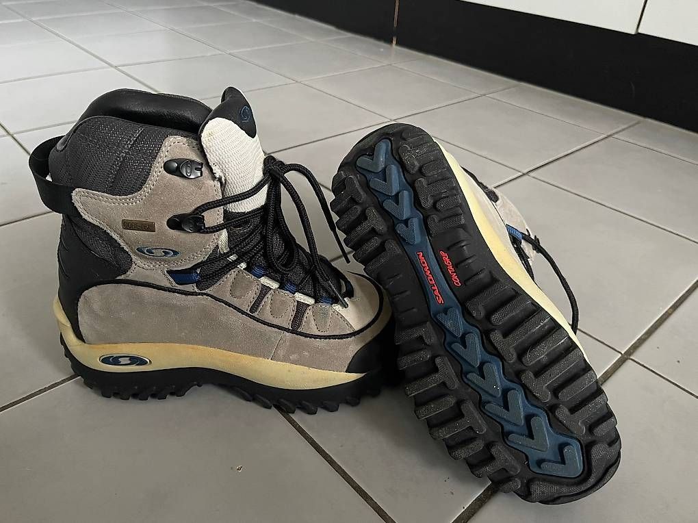 Scarpe da uomo: Wanderschuhe von Salomon Gr 36.5 – Usato da Lachen SZ venduto da arm_88pw