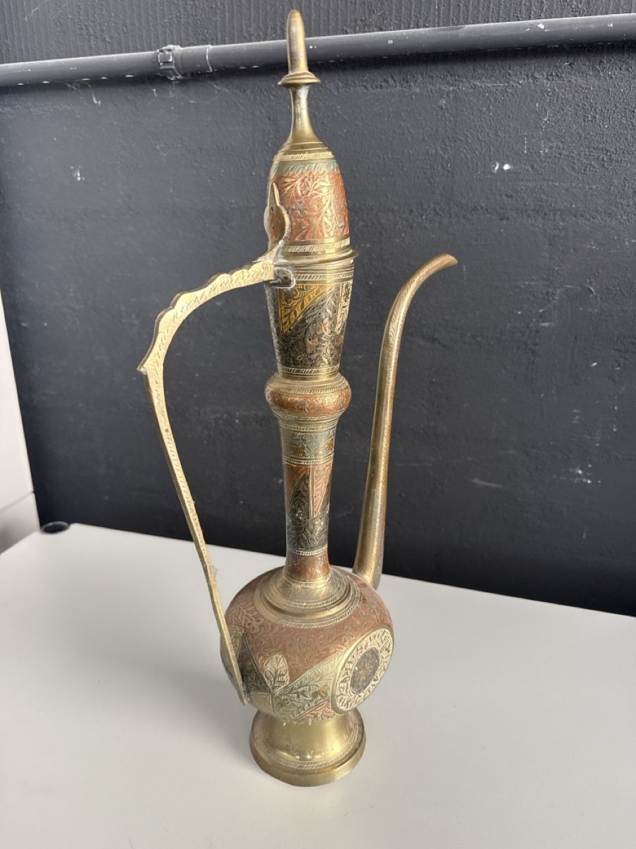 Caraffe: Dekorative Messingkanne orientalisch verziert gebraucht – Usato da Näfels venduto da Meelis 3