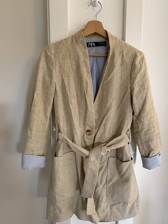 Zara Mäntel: Mantel mit Gürtel von Zara – Gebraucht aus Zürich von ama_j5cz 1