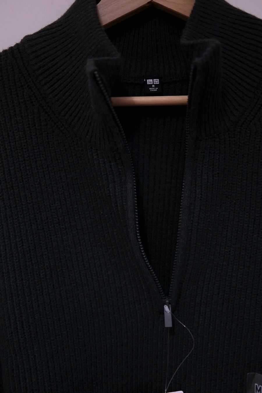 Maglioni & Felpe: Weicher Pulli Uniqlo in dunkelgrün – Nuovo e nell'imballaggio originale da Genève venduto da ger_mn5f 1