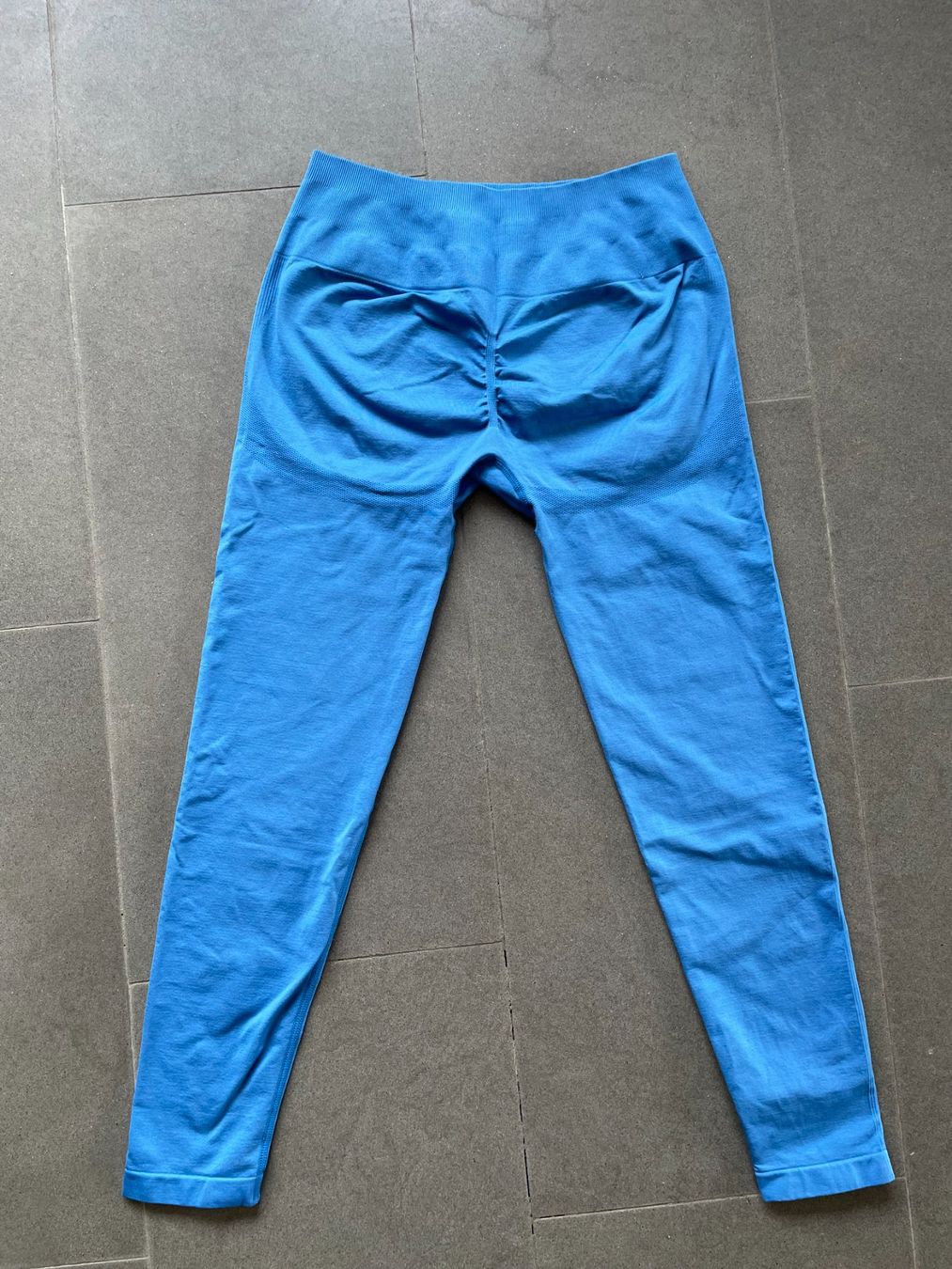 Leggings: Seamless scrunch Leggins / Grösse M – Gebraucht aus Zofingen von angito 1