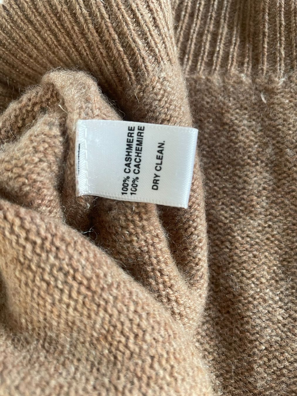Maglioni & Felpe: pull 100% cachemire s beaux détails – Usato da Lausanne venduto da mg_e 7