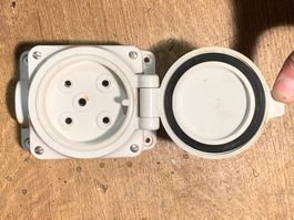 5-polige weiße Steckdose 500V 25A