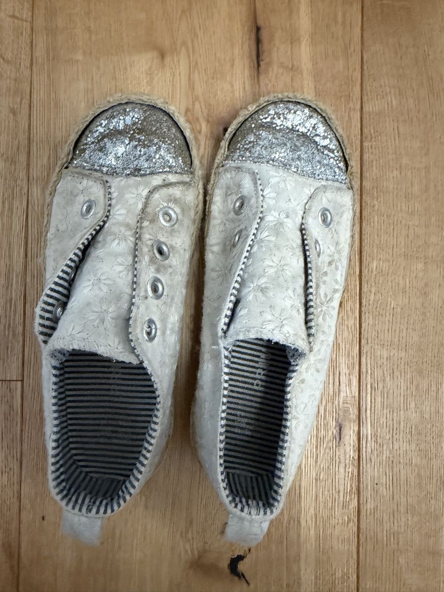 Scarpe per ragazze: Mädchen Schuhe Grösse 31 gebraucht – Usato da Luzern venduto da La_sfinge 1