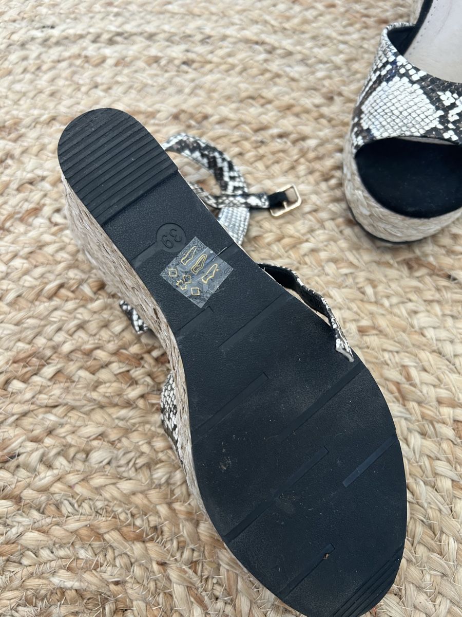Scarpe da donna: Menbur Sandalen Gr. 39 – Usato da Aarberg venduto da lep_qc92 1