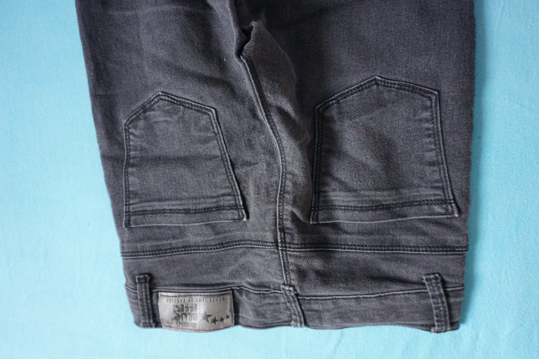 Pantaloni: Hose Gr.170 14/15 Jährig – Usato da Zürich venduto da einalemjena 3
