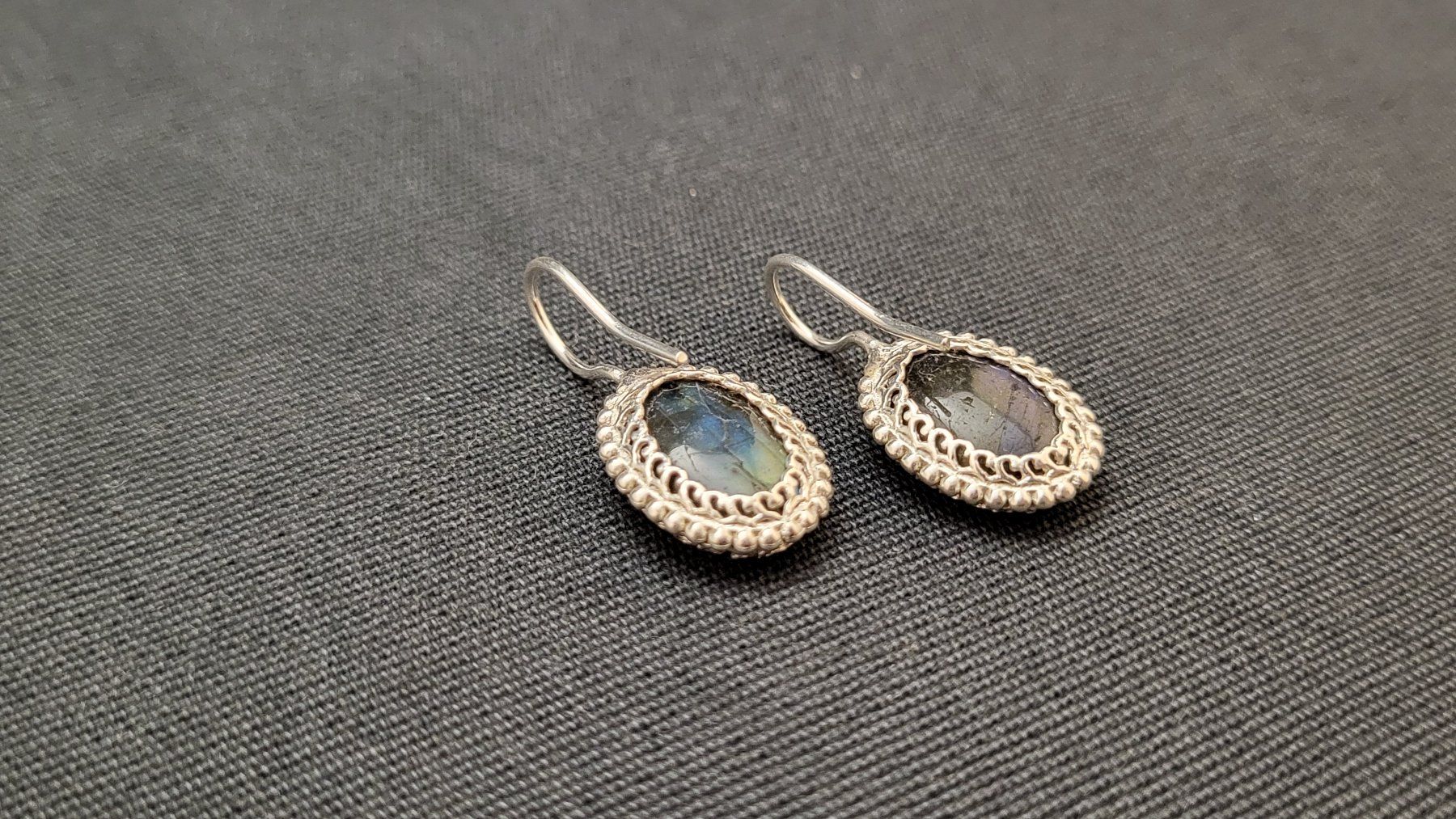 Boucles d'oreille: Silber-Ohrhänger mit Labradorit – D'occasion à Basel par spinne02 4
