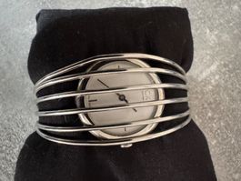 Calvin Klein Damenuhr Armbanduhr Armreif silberfarben