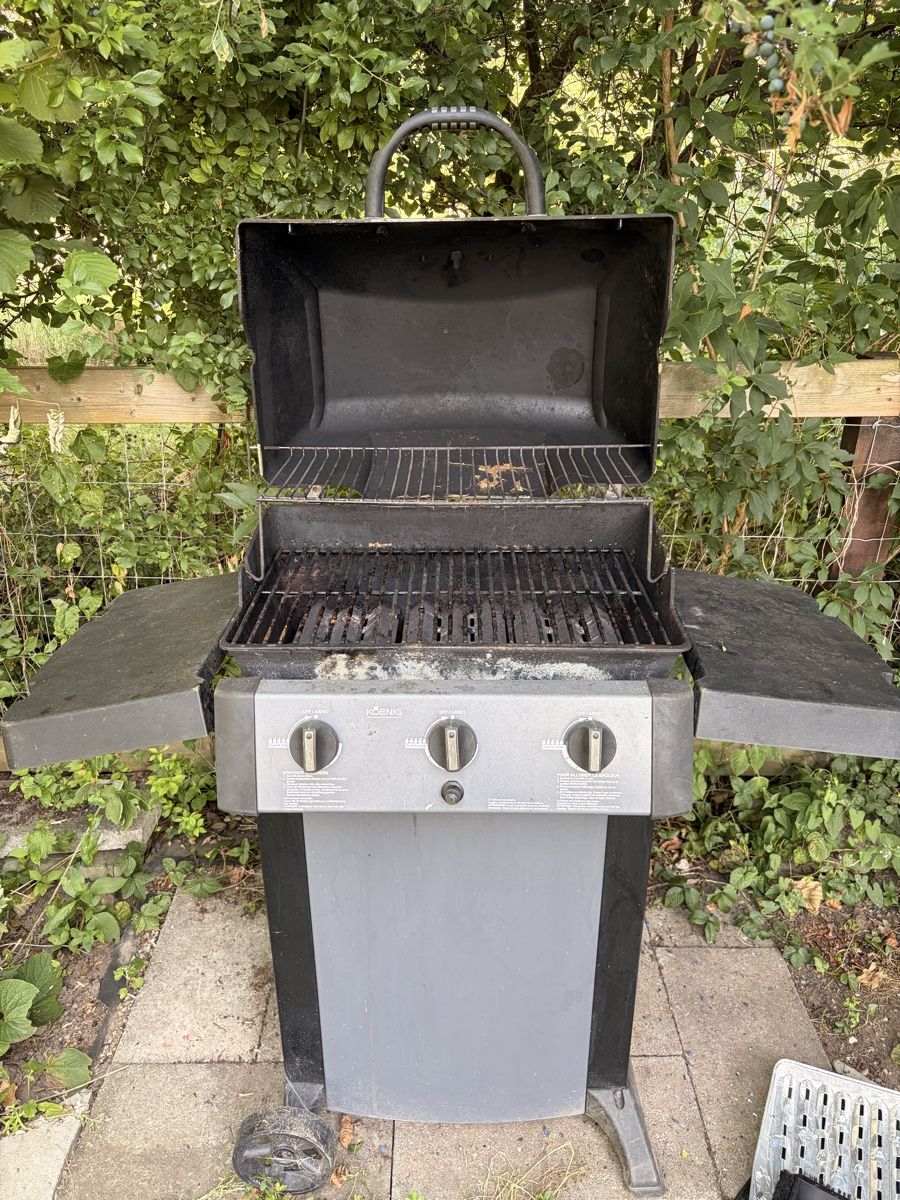 Griglie: Grill König Gasgrill mit 3 Brennern – Usato da Dürnten venduto da binop 2