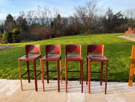 Lot de 4 tabourets de bar en cuir,  bon état