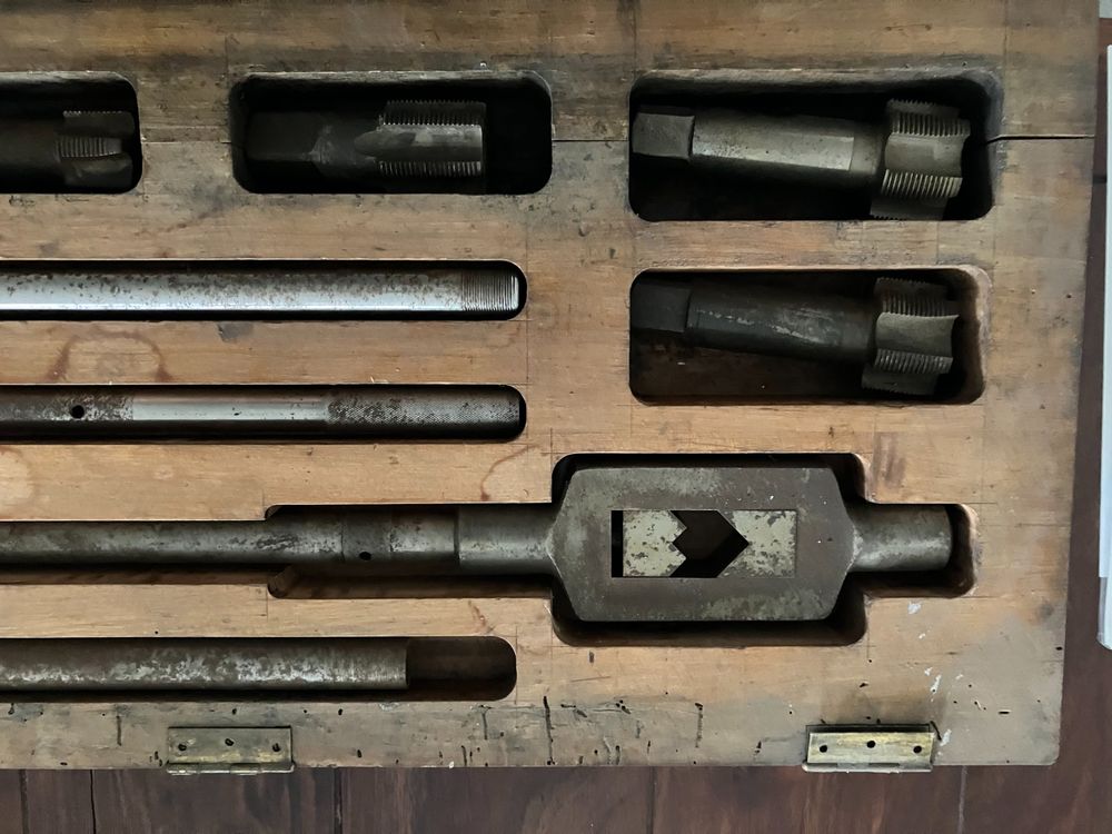 Tous les outils: Gewindeschneider Zoll 1 1/4", 1 1/2", 2" – D'occasion à Fehraltorf par Freelander1966 1