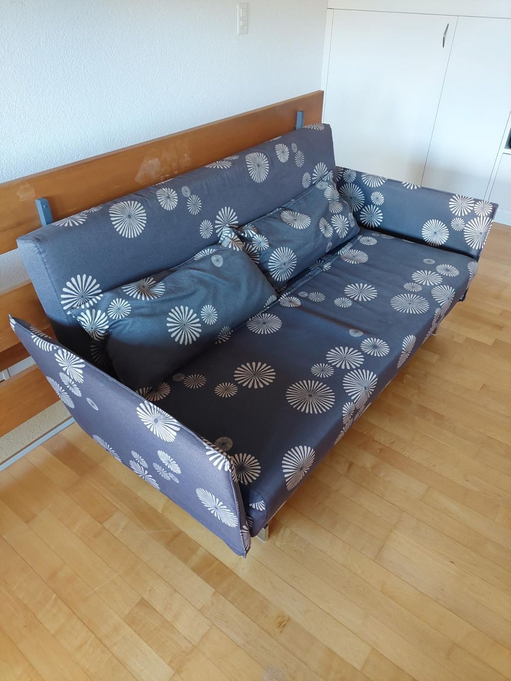 Divani: Bettsofa grau, gemustert – Usato da Uster venduto da Planerin 1
