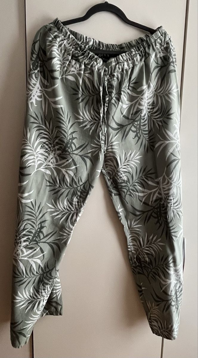 Hosen: Hosen 44/46 – Neu (gemäss Beschreibung) aus Schwendibach von didu12