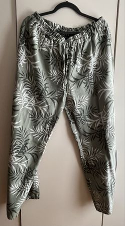 Hosen 44/46