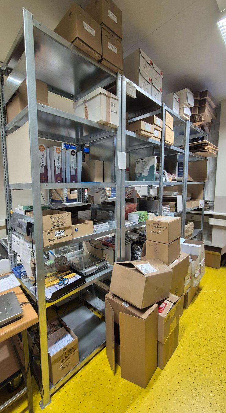 Scaffali: Fachbodenregale, Steckregale Metall – Usato da Ins venduto da SCM_BV_CH