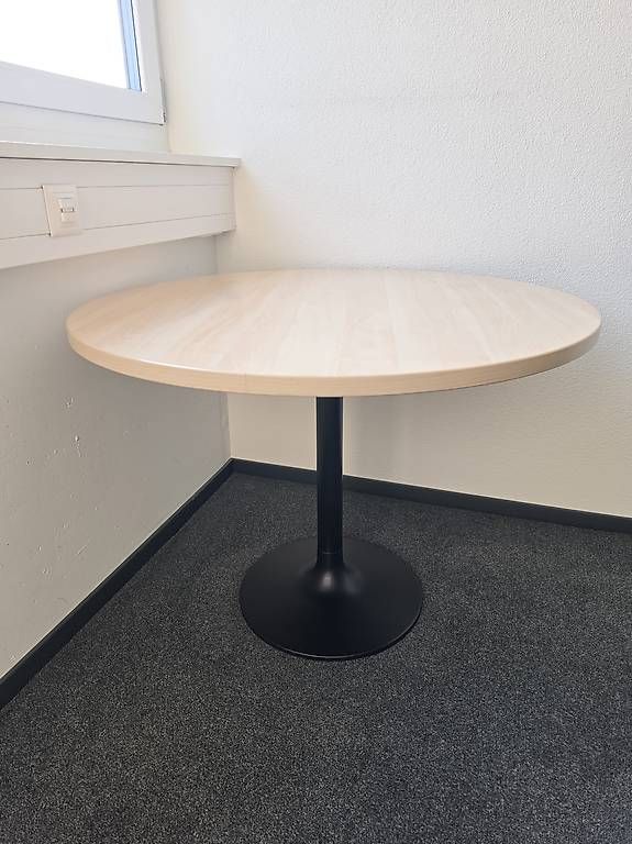 Tavoli: Runder Tisch, durchmesser 1meter, höhe 75 cm – Usato da Menziken venduto da Nazli27 1