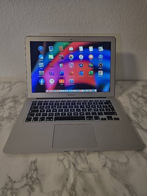 Apple Notebook: MacBook Air i5 | 4Go RAM | SSD 256Go – Usato da Renens VD venduto da MTD2211 1