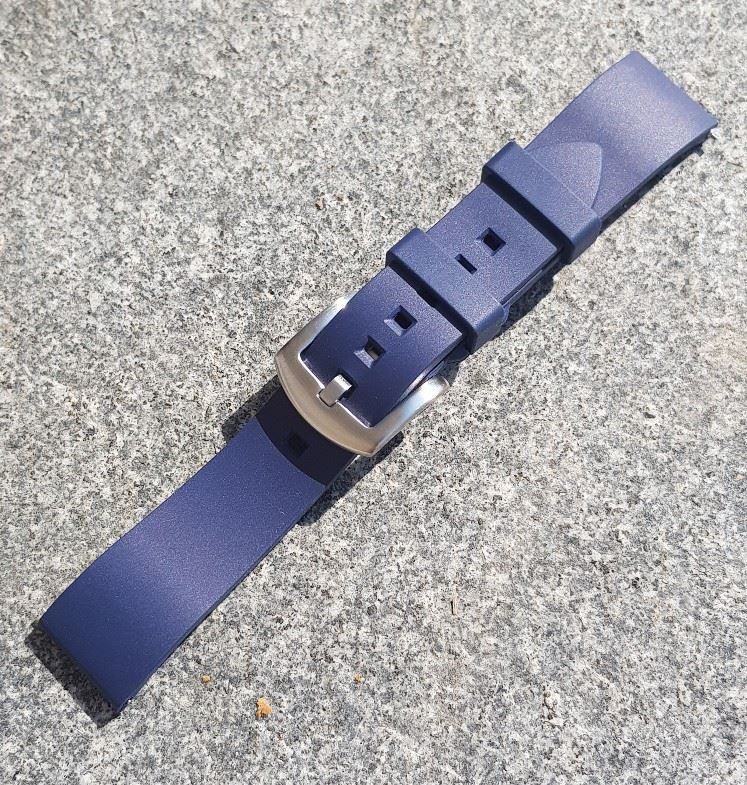 Bracciali & Braccialetti: Rubber Strap Kautschuk Armband 22 mm – Nuovo e nell'imballaggio originale da Leipzig venduto da rheingold_watches