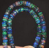 Halskette L-7736 – Äthiopischer Schwarzer Opal Rondellen 3,5