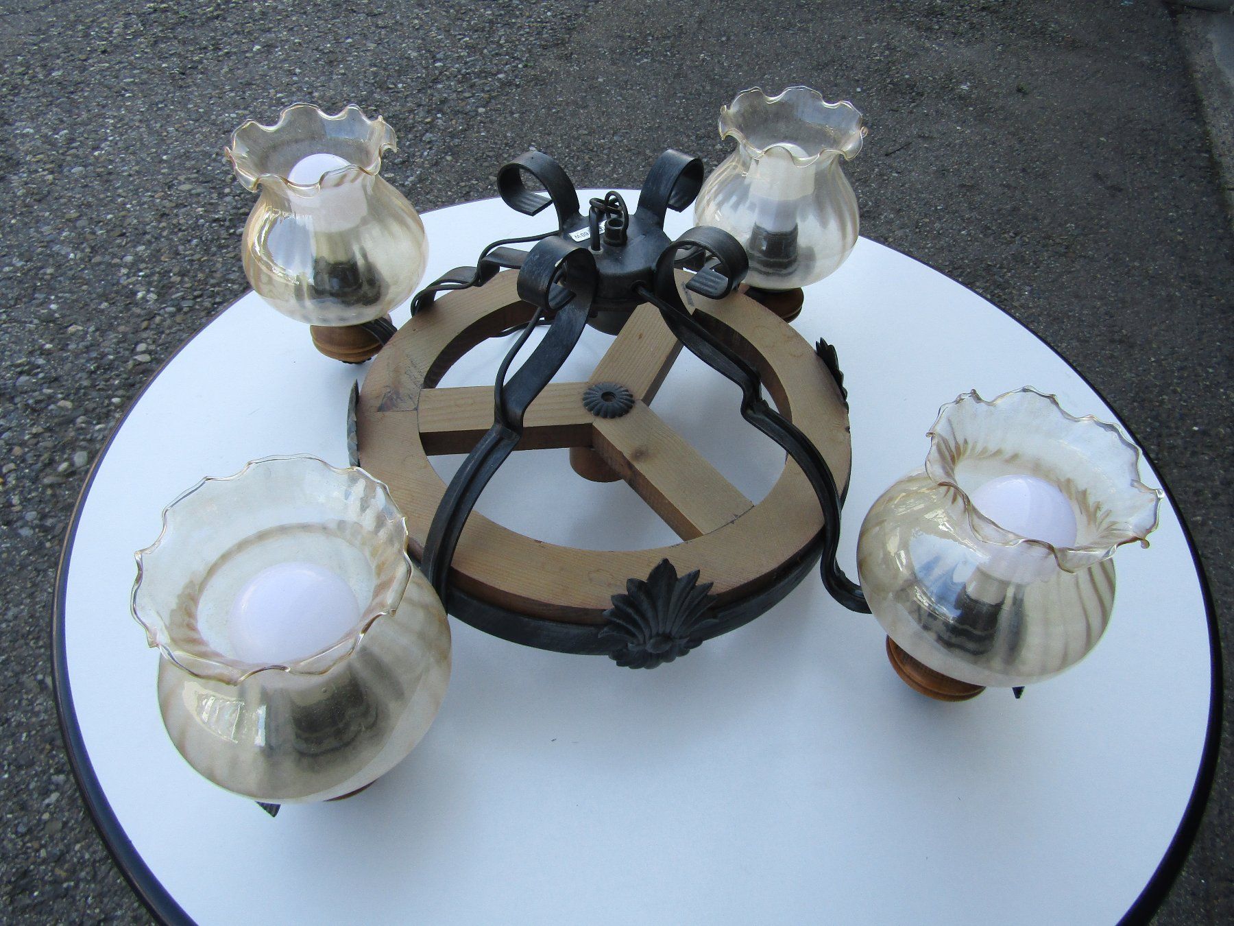Lustres & lampes de plafonds: Westernlampe Deckenlampe Wagenrad Design – D'occasion à Wädenswil par tome70