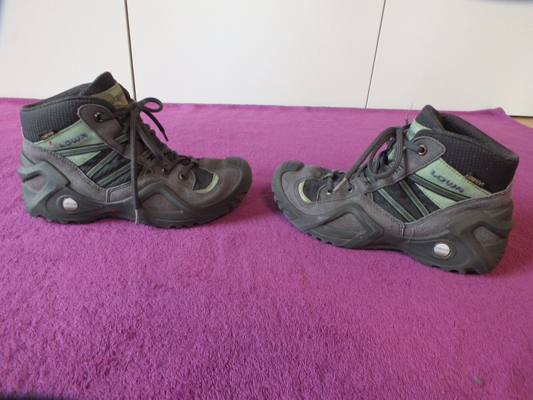 Lowa Scarpe per ragazzi: Lowa Wander -Schuhe Gr. 37 – Usato da Müllheim Dorf venduto da Seeeule01 6