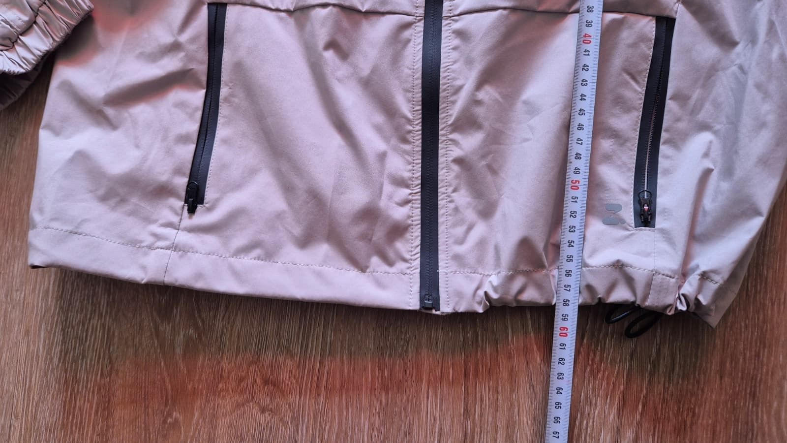 Giacche: Lightweight hooded jacket. Perfect for spring weather! – Usato da Zürich venduto da sha_rxc8 3