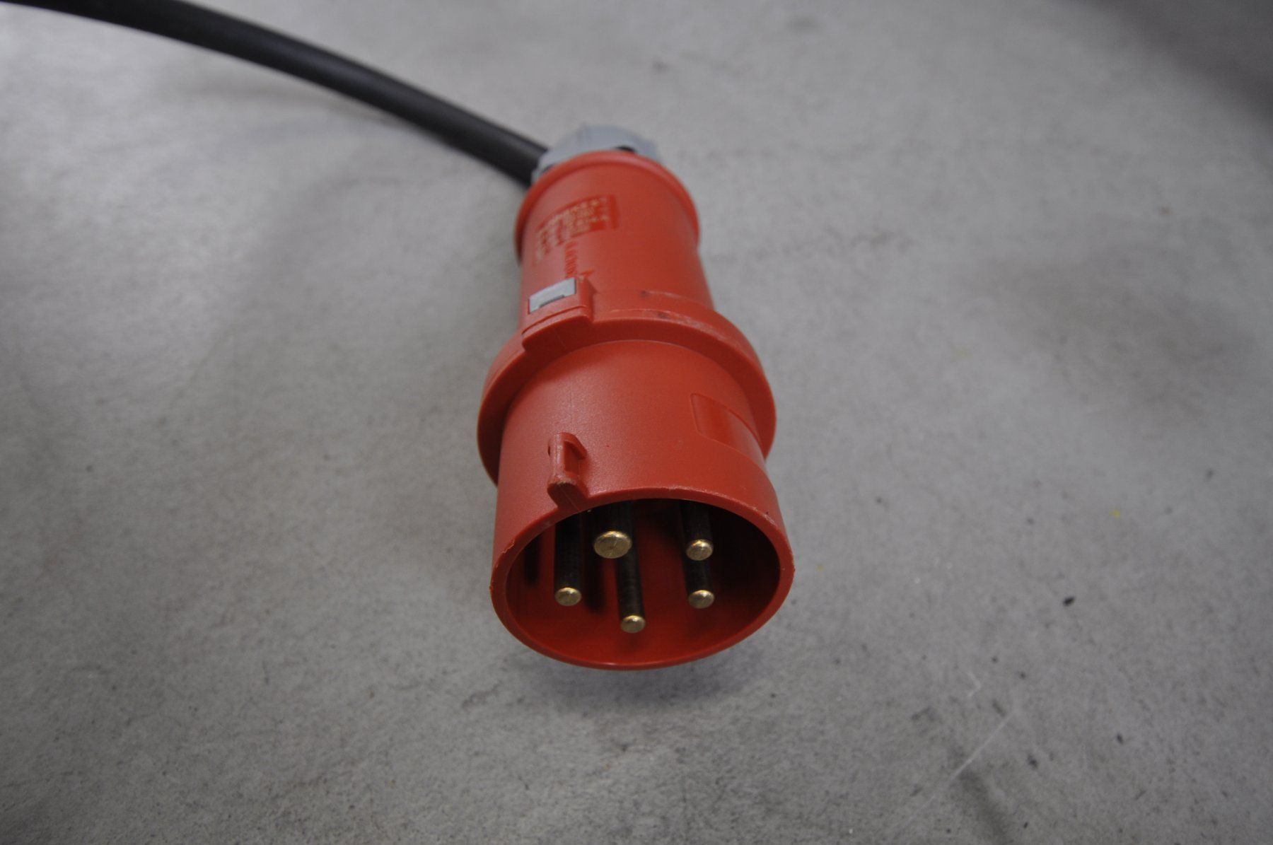 Alimentazione elettrica: CEE32 Hotpatch Für Socapex – Nuovo (secondo la descrizione) da Burgdorf venduto da WHITELIGHT3400 3