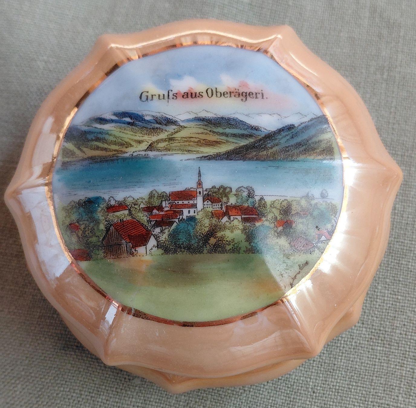 Zuckerdosen: Souvenir Dose mit der Ansicht von Unterägeri – Gebraucht aus Trogen von Limboo