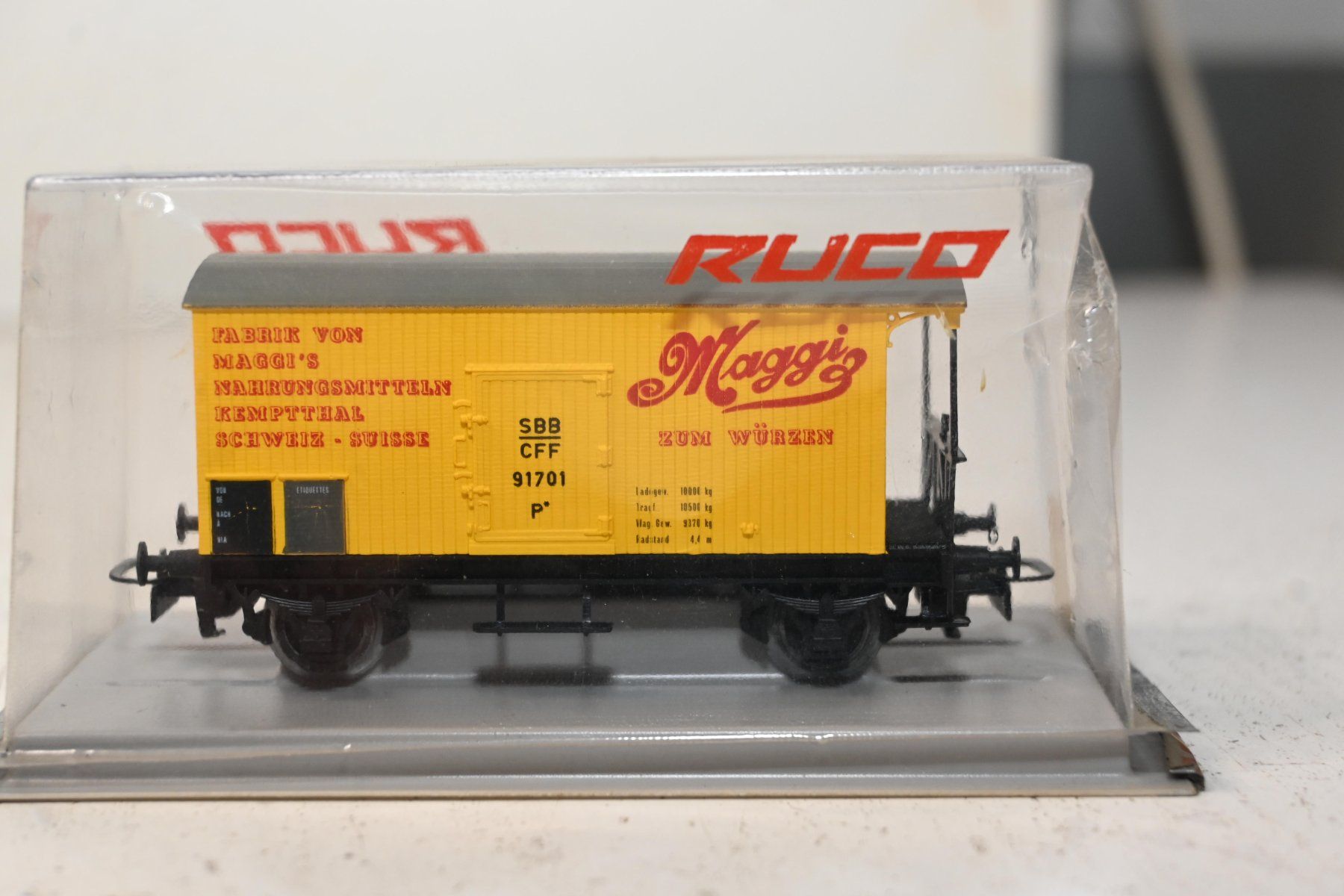 Modellini di ferrovie: Modelleisenbahn Wagen Maggi Ruco HO/DC – Usato da Laupen ZH venduto da Zmoewe 4