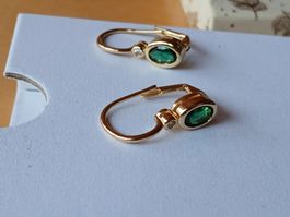 Vergoldete Ohrringe mit Zirkon