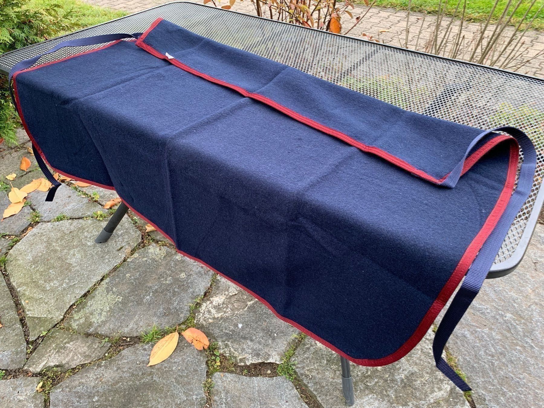 Carrozze: schöne dunkelblaue Bockdecke – Usato da Feldbach venduto da Fea1 5
