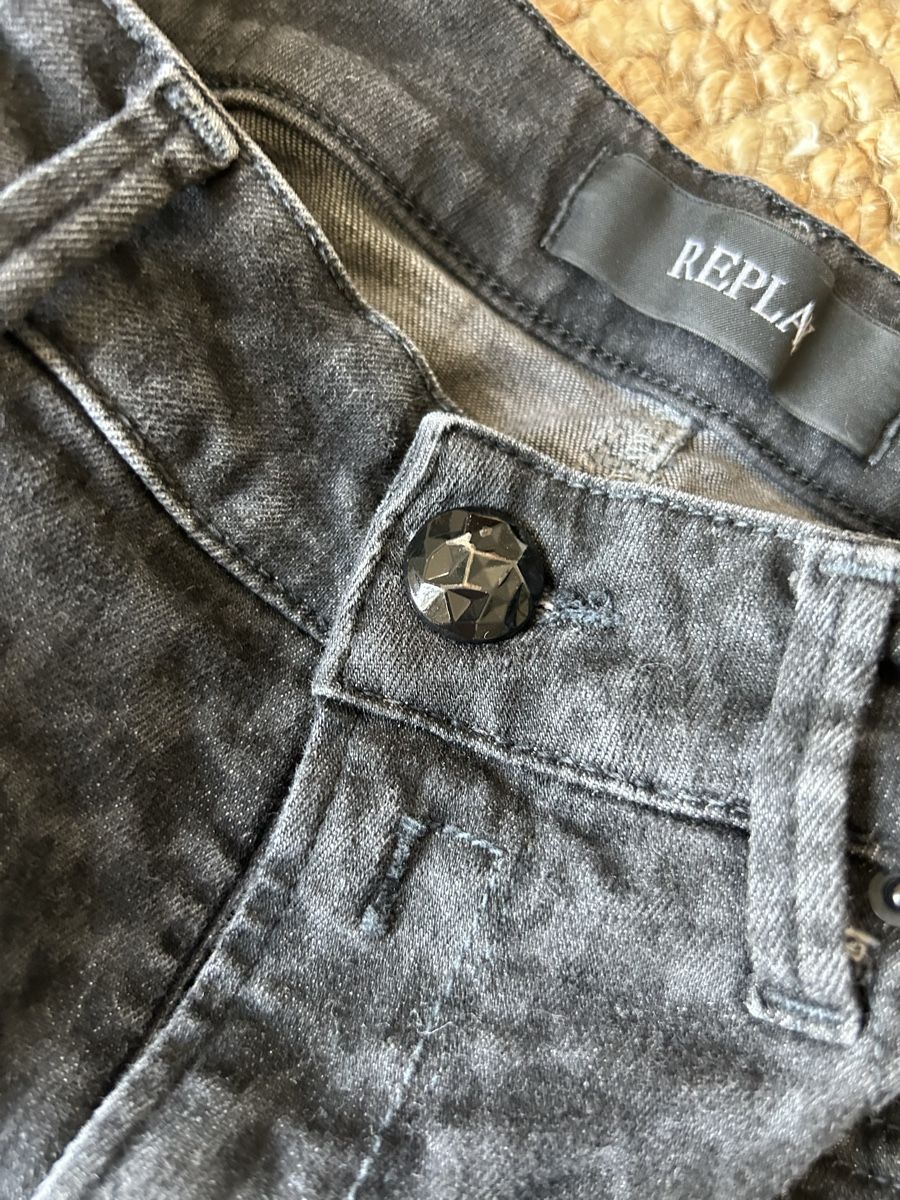 Replay Jeans: Replay Luz Leoprint Jeans Gr 28 – Gebraucht aus Biel-Benken BL von nad10 2