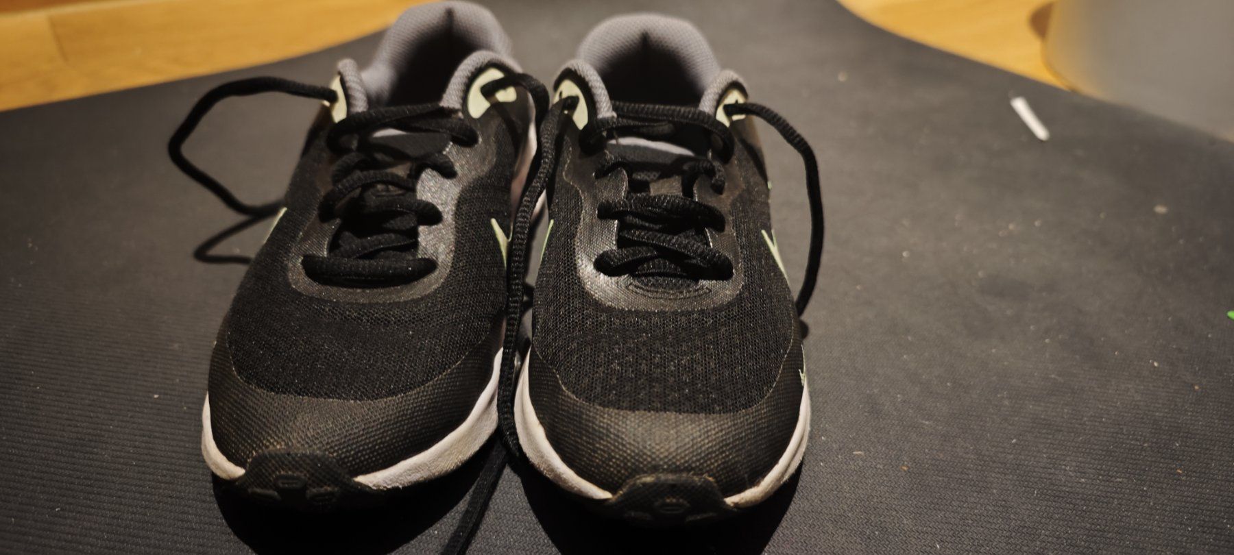 Nike Scarpe per ragazzi: Nike Jungen, 34 – Usato da Sorengo venduto da Te_da