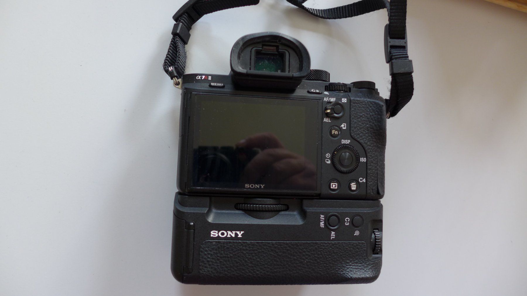 Sony Fotocamera: Sony Alpha 7R 2 Body Defekt ? – Difettoso da Wettingen venduto da Driver788 3