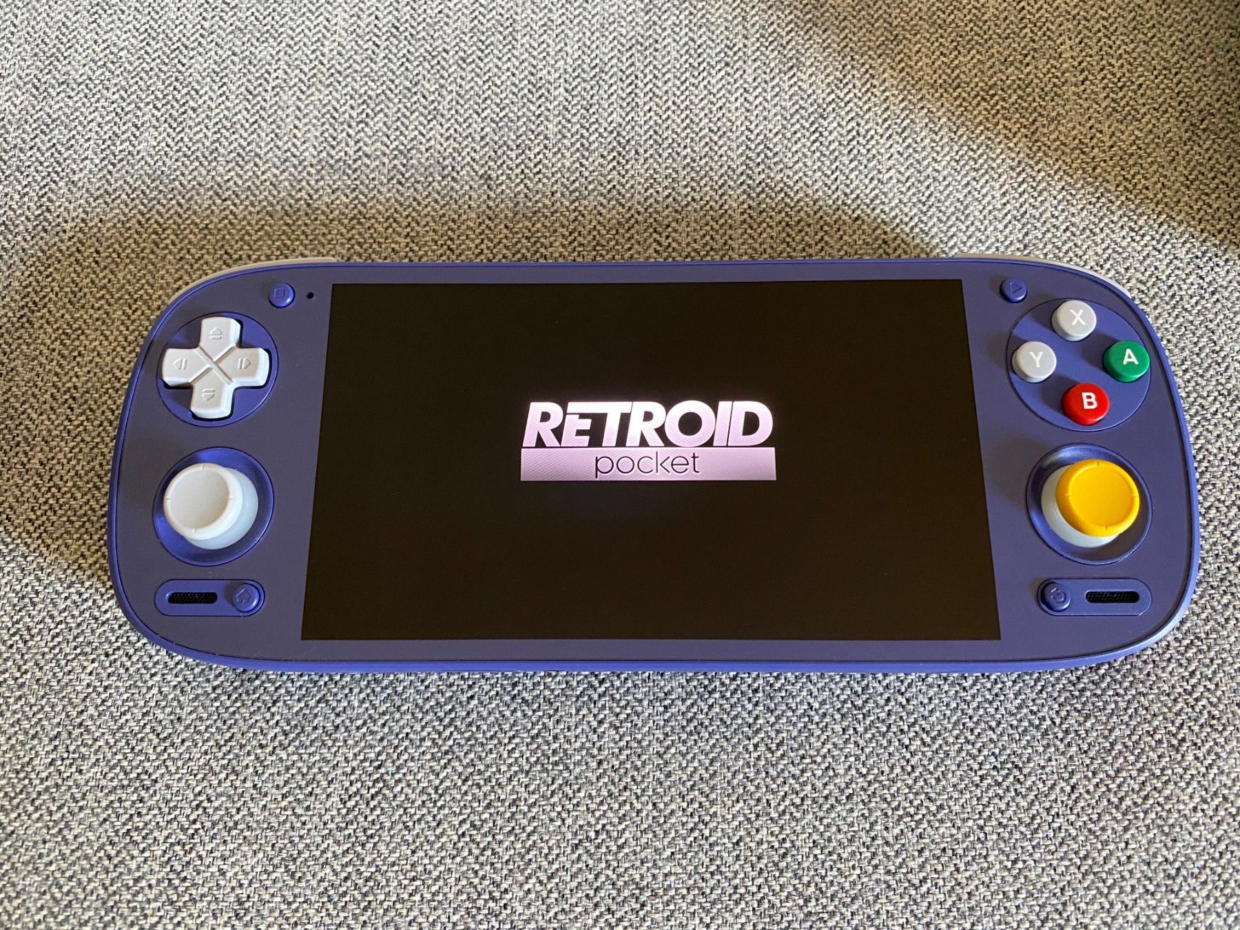 Retroid Console: Retroid Pocket G2 + OVP + offizieller Grip + Case – Usato da Zürich venduto da acciardo 1