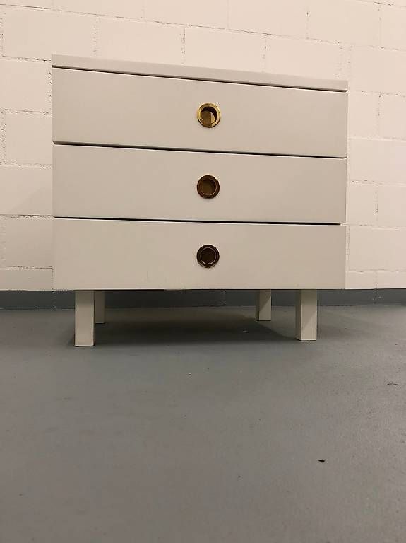 Nachttische: Nachttisch / Table de chevet – Gebraucht aus Balsthal von Phipo8