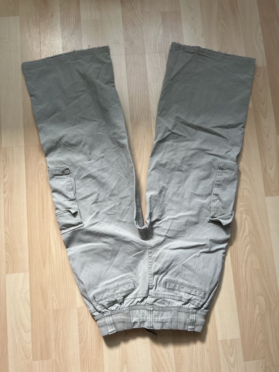 Pantaloni: Kinder Cargo Hosen Grösse 140 gebraucht – Usato da Villmergen venduto da KIWI7983 1