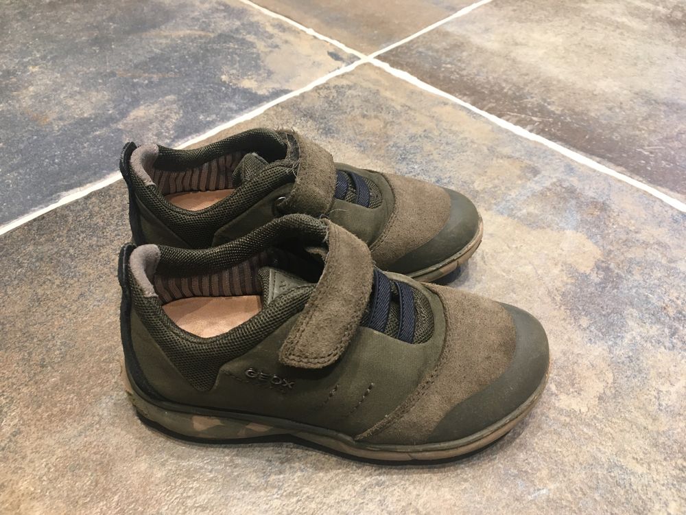 Geox sneakers 28 (Gebraucht) in Epesses für CHF 7 – mit Lieferung auf ...