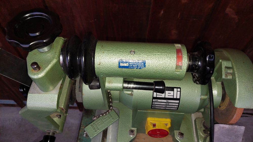 Iseli Stechbeitelschärfmaschine SM 175H (Gebraucht) in Niederuzwil für ...