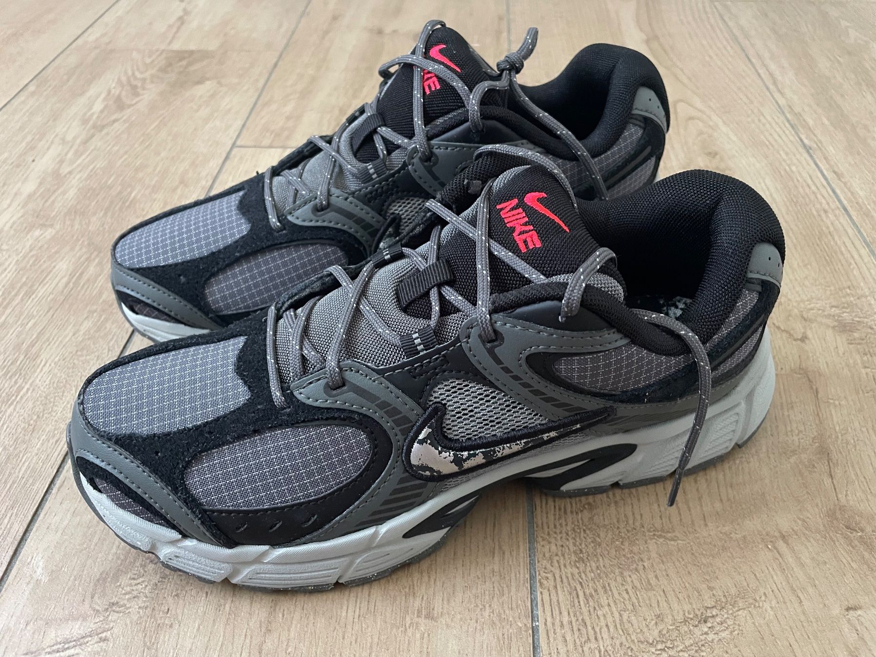 Nike Scarpe da uomo: Nike Turnschuhe Gr. 40 NEU – Nuovo e nell'imballaggio originale da Waltenschwil venduto da hansnine