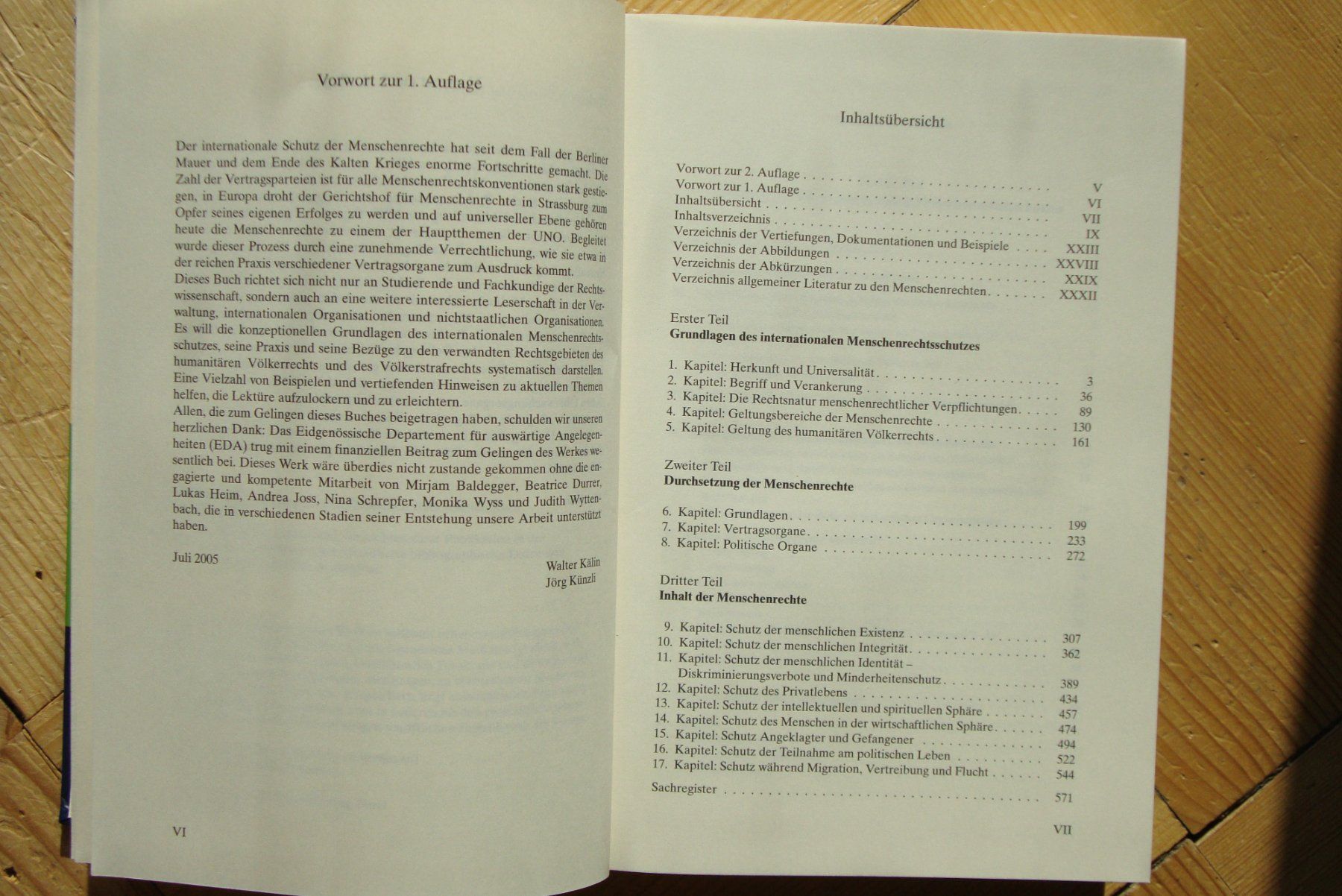 Libri: Walter Kälin - UNIVERSELLER MENSCHENRECHTSSCHUTZ – Usato da Bern venduto da carola31 3