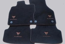 Fußmatten für Seat Formentor / Leon mit Cupra Stick