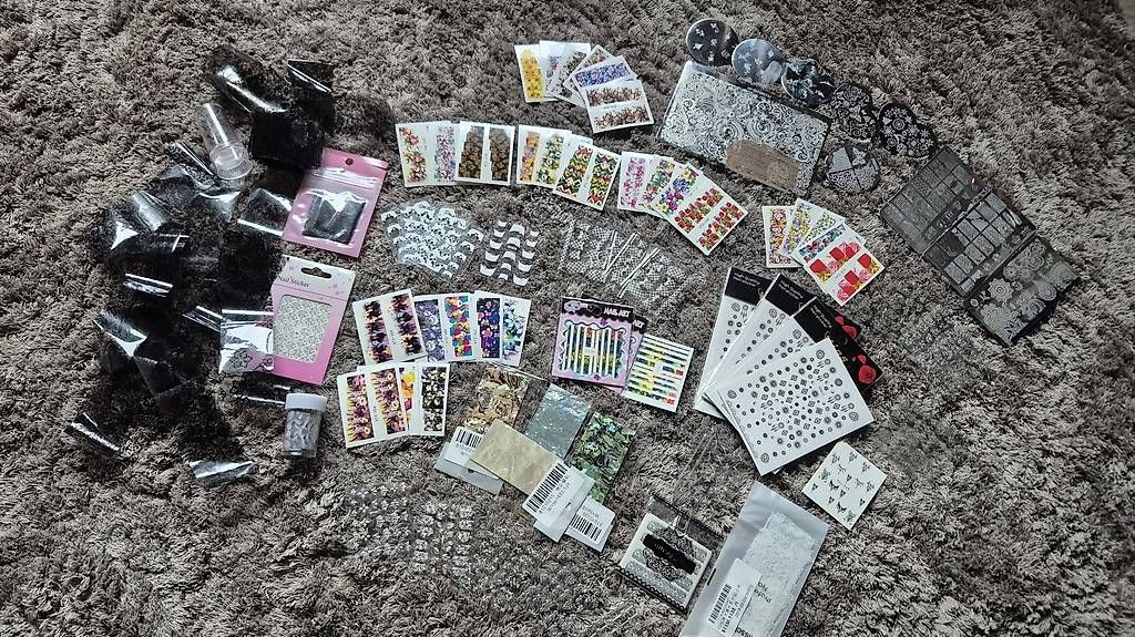 Unghie finte: Diverses Nagelzubehör – Usato da Oberriet SG venduto da maxie97 4