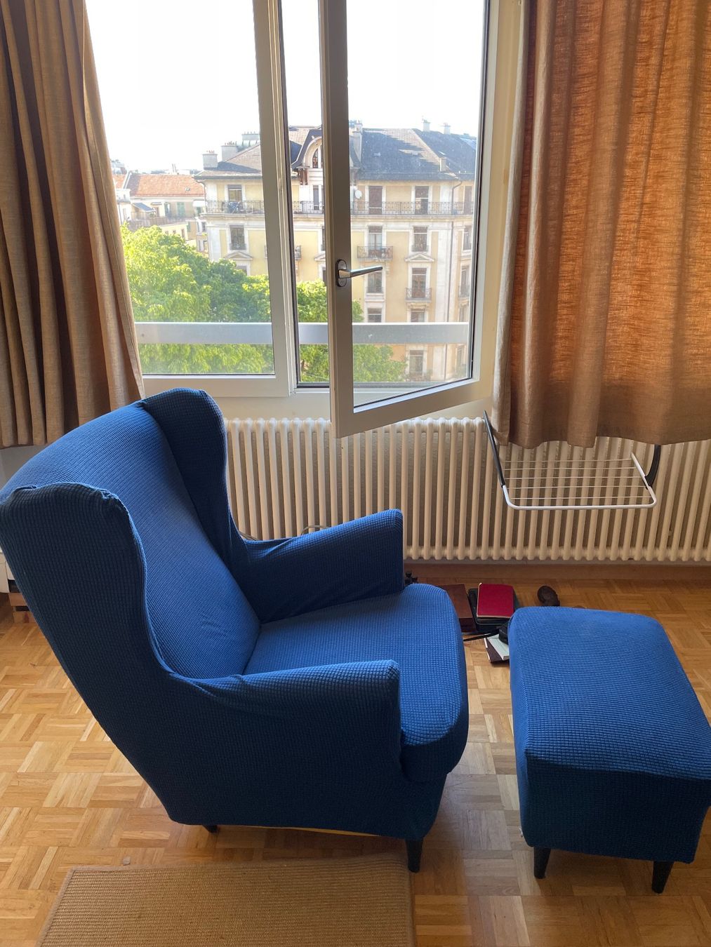 Ikea Poltrone: Ikea Strandmon Wingback Chair & Ottoman - Blue - Chic! – Usato da Genève venduto da jeremiej