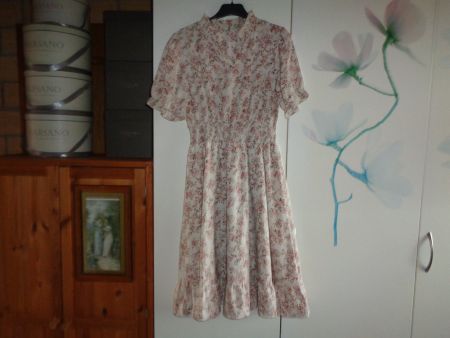 *** Kleid mit Unterkleid *** / Neu